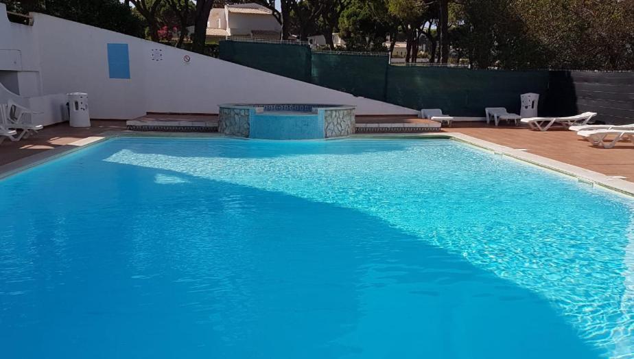 Apartamento Pine Trees Penthouse Olhos de Agua  Exterior foto